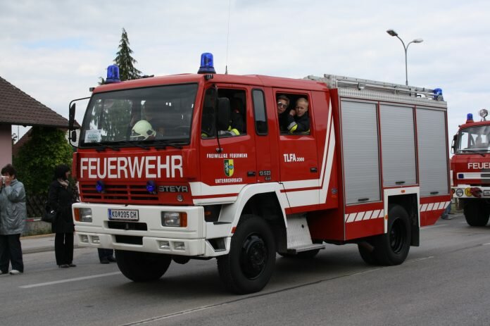 Austria gas plant burns after deadly explosion