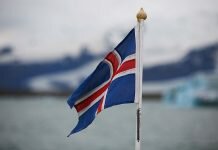 Iceland passes equal pay law