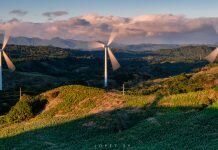 Bosnia’s first wind farm opens © jopetsy