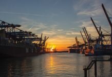 Smart initiatives for the smartPORT of Hamburg