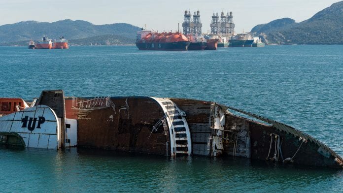 Elefsina ship clearance